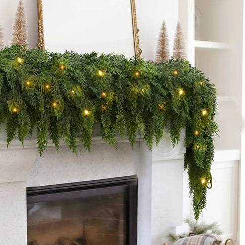 🏆2026 HOT SALE💥 Pre-lit Christmas Cedar Garland