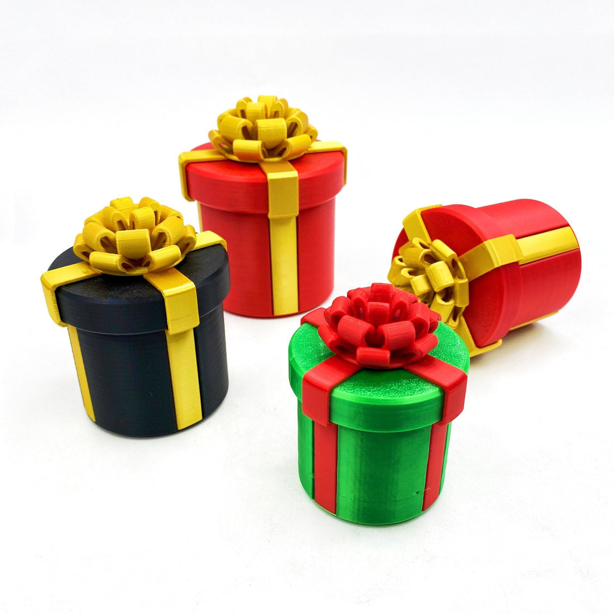 🏆Flash Sale⚡ 50K+ SOLD! Almost Gone - 🔥Christmas Annoying Nested Screw Gift Box
