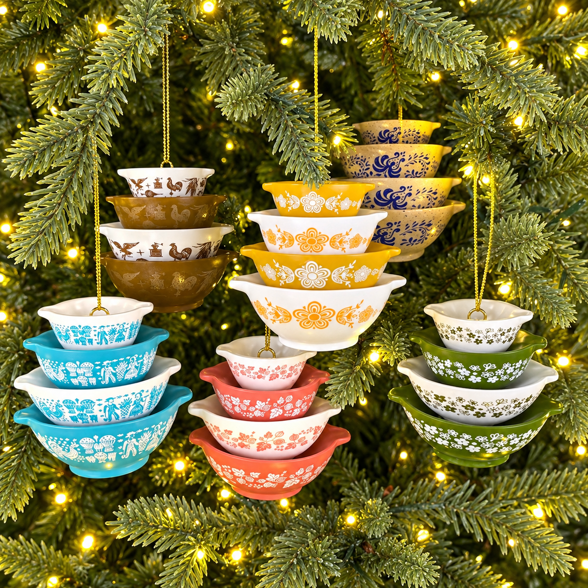 🌲Miniature Cinderella Bowl Stack Ornament - Retro Kitchen Christmas Decor